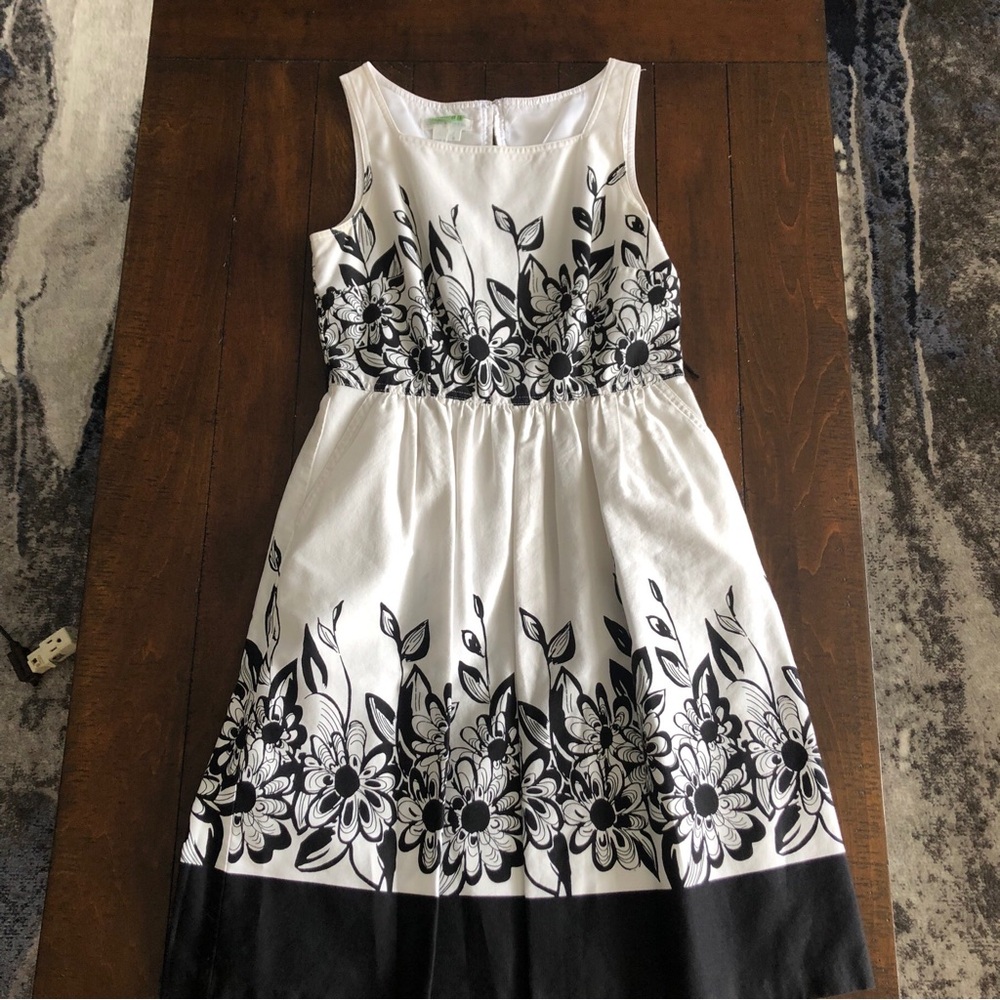 London Times white with black flowers & trim full skirt dress belt sleeveless S8